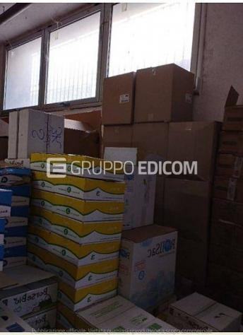 locale commerciale in vendita a Satriano