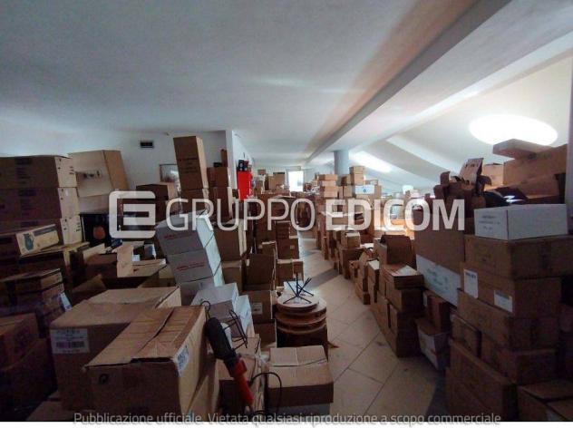 locale commerciale in vendita a Satriano