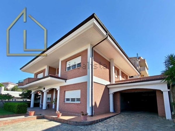 casa indipendente in vendita a Satriano