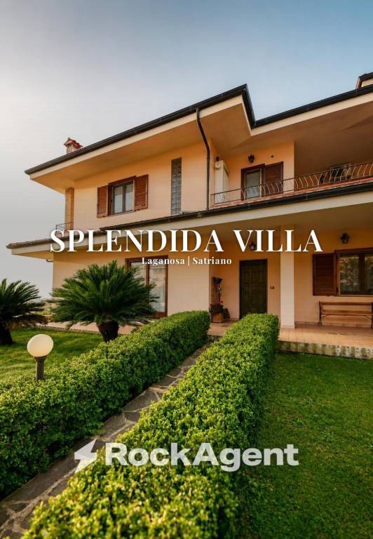 casa indipendente in vendita a Satriano