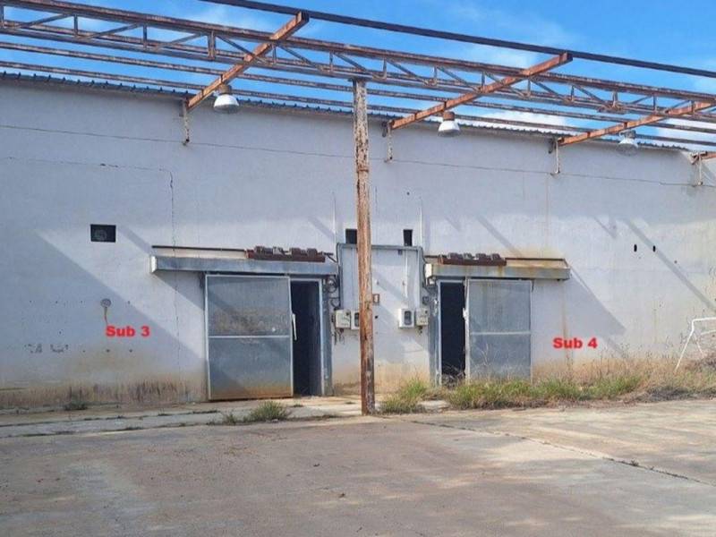 locale di sgombero in vendita a Sellia Marina