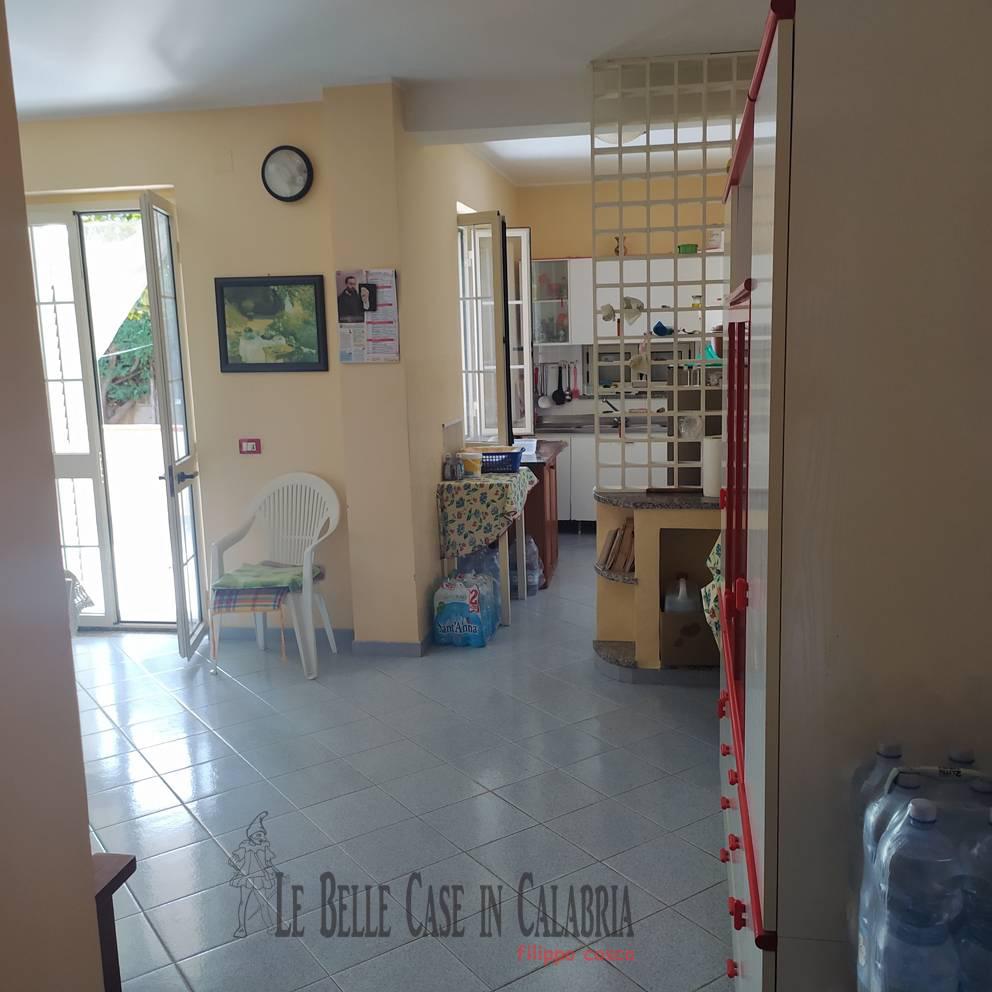 casa indipendente in vendita a Sellia Marina