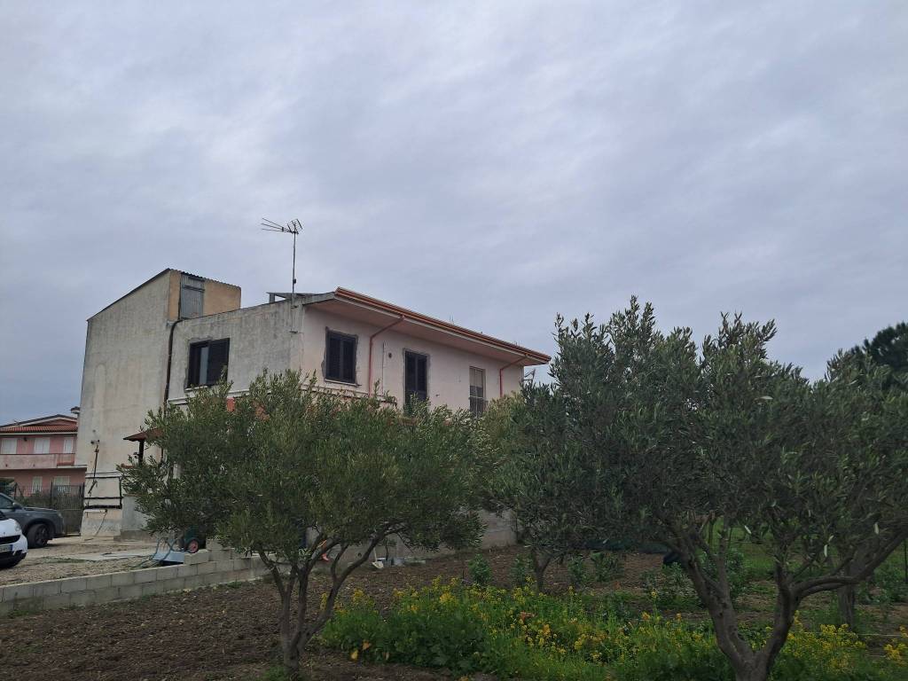 casa indipendente in vendita a Sellia Marina