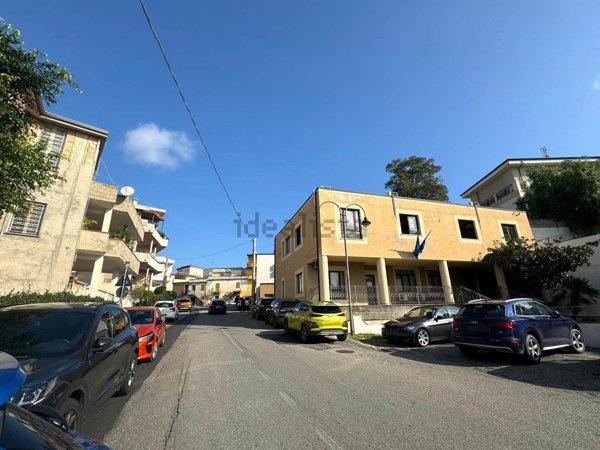 locale commerciale in vendita a Sellia Marina