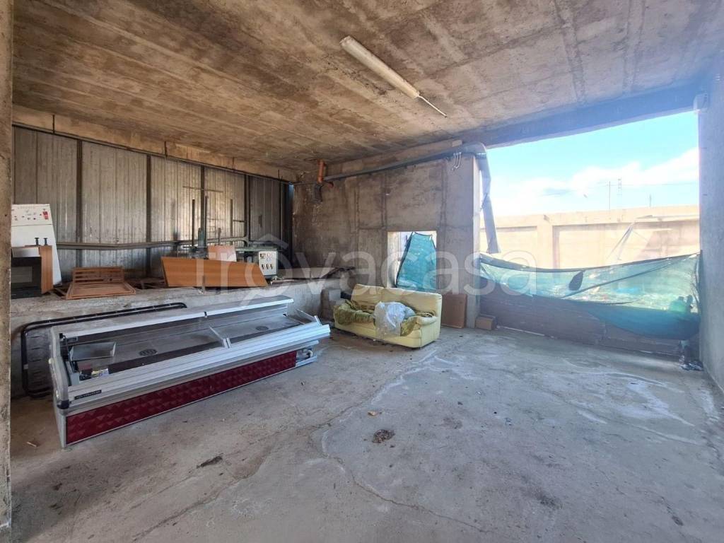 terreno edificabile in vendita a Sellia Marina