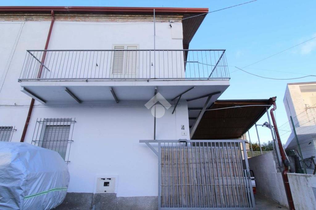 casa indipendente in vendita a Sellia Marina