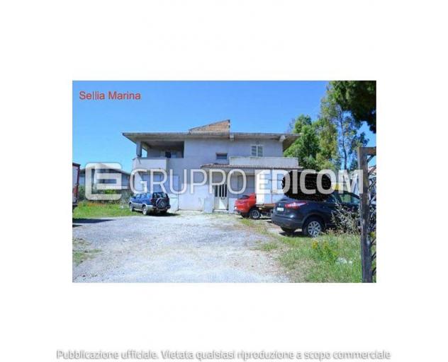 locale commerciale in vendita a Sellia Marina