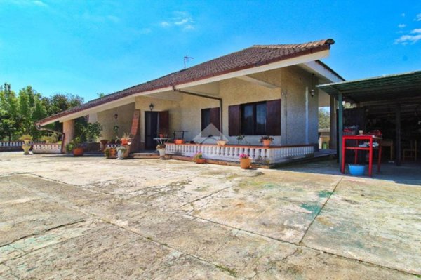 casa indipendente in vendita a Sellia Marina