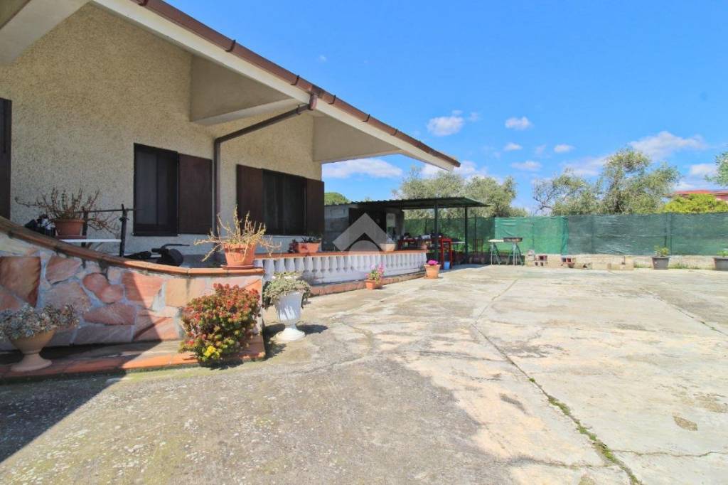 casa indipendente in vendita a Sellia Marina