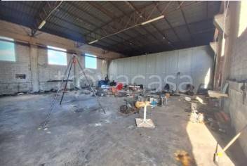 locale commerciale in vendita a Sellia Marina