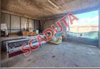 locale commerciale in vendita a Sellia Marina