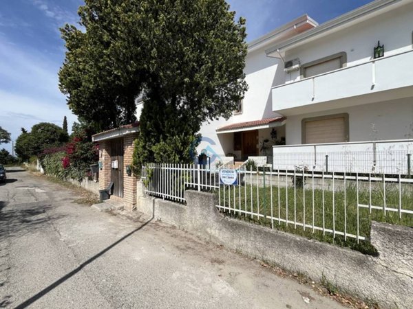 appartamento in vendita a Sellia Marina