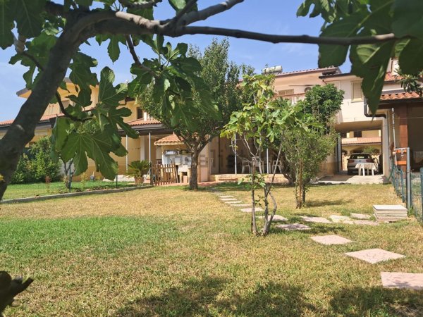 casa indipendente in vendita a Sellia Marina