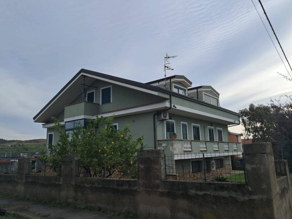 casa indipendente in vendita a Sellia Marina