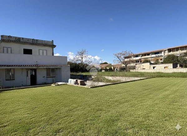 casa indipendente in vendita a Sellia Marina