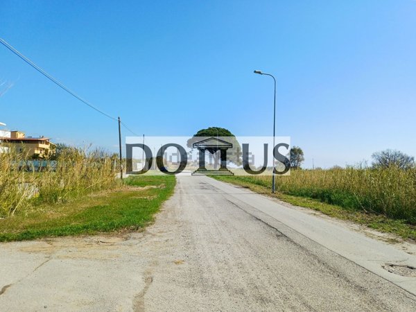 terreno edificabile in vendita a Sellia Marina