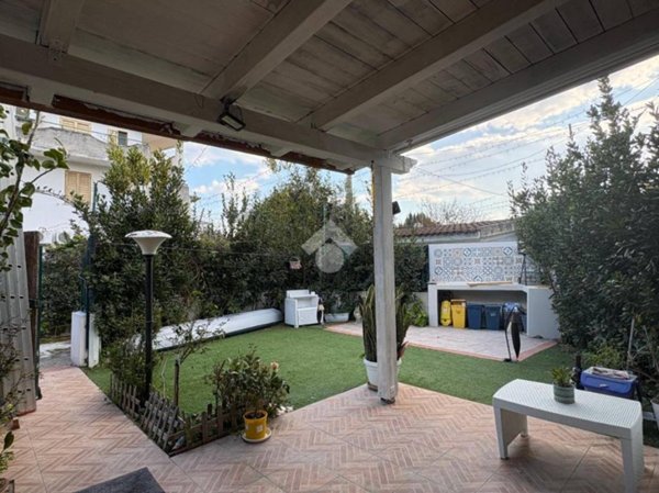 appartamento in vendita a Sellia Marina