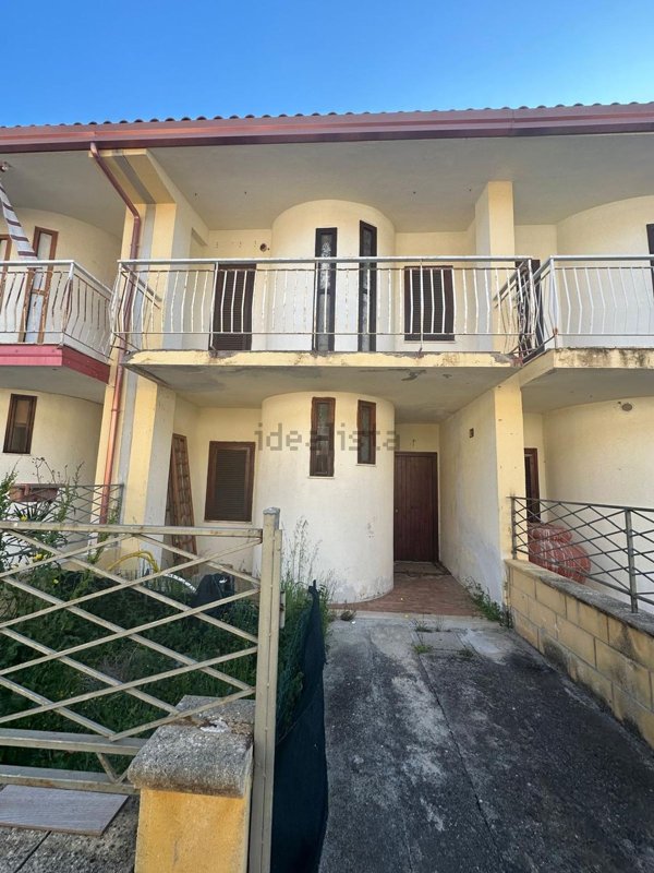 casa indipendente in vendita a Sellia Marina