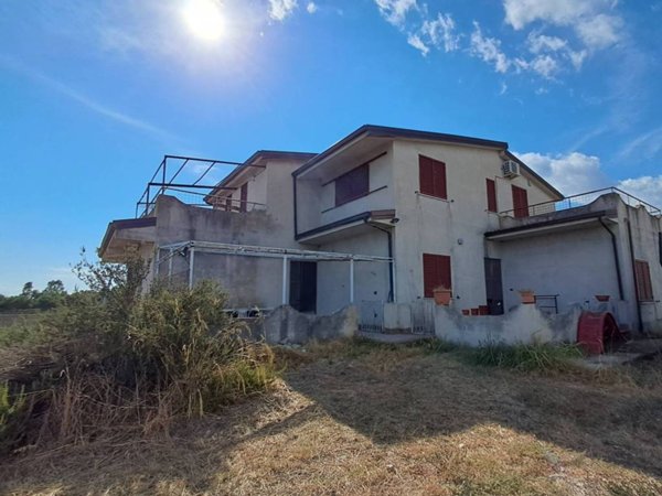 casa indipendente in vendita a Sellia Marina