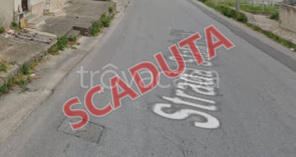 locale commerciale in vendita a Sersale