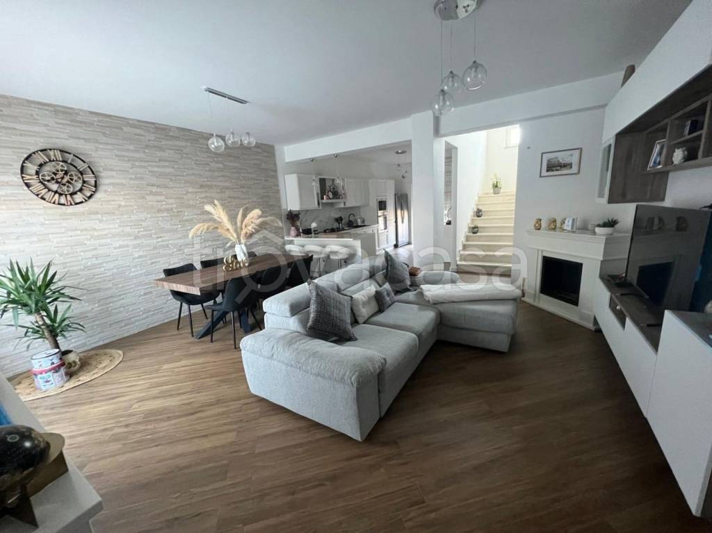 casa indipendente in vendita a Settingiano