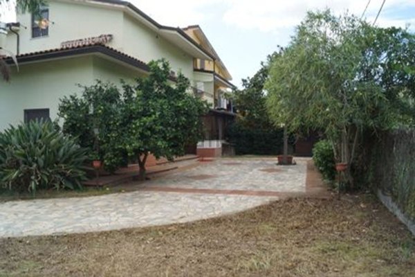casa indipendente in vendita a Settingiano in zona Martelletto