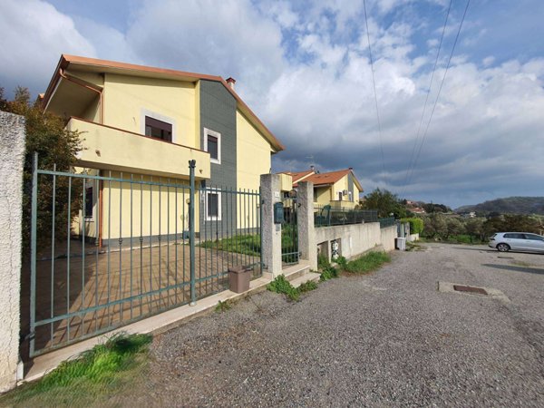 casa indipendente in vendita a Settingiano