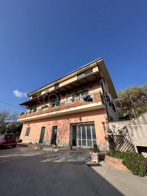 casa indipendente in vendita a Settingiano