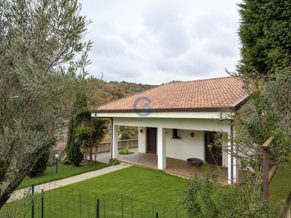casa indipendente in vendita a Settingiano in zona Martelletto
