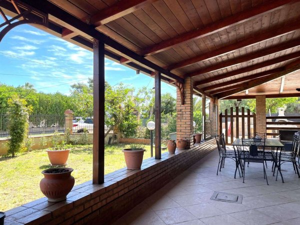 appartamento in vendita a Simeri Crichi in zona Simeri Mare