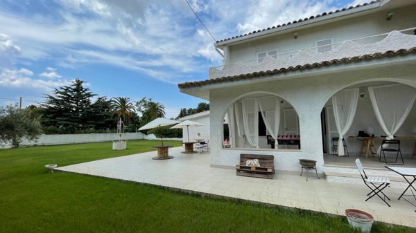 casa indipendente in vendita a Simeri Crichi