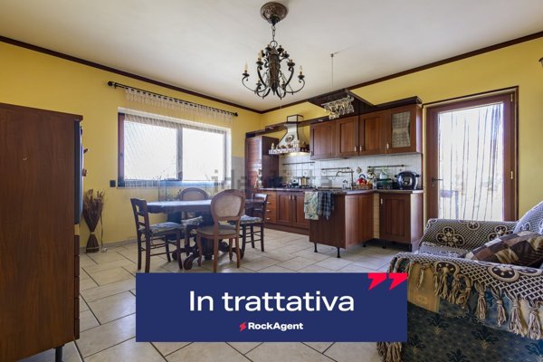 casa indipendente in vendita a Simeri Crichi in zona Apostolello