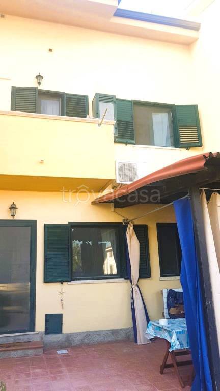 casa indipendente in vendita a Simeri Crichi in zona Simeri