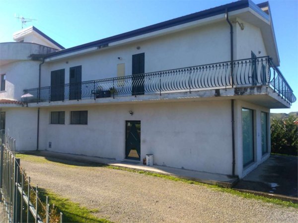 appartamento in vendita a Simeri Crichi in zona Apostolello