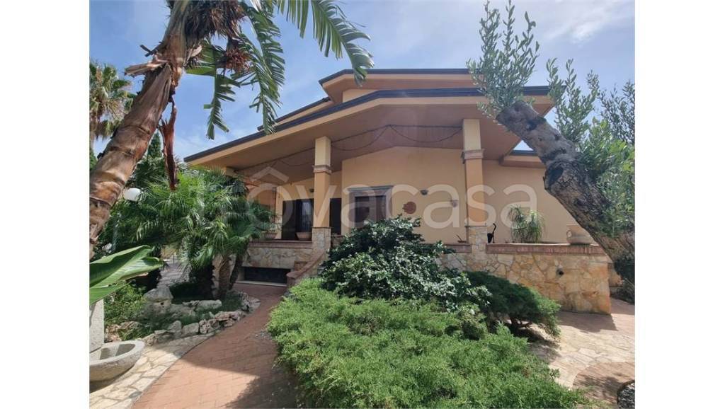 casa indipendente in vendita a Simeri Crichi in zona Simeri Mare