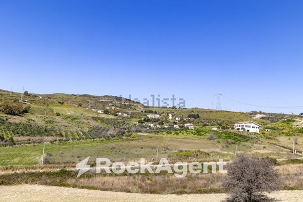 terreno edificabile in vendita a Simeri Crichi