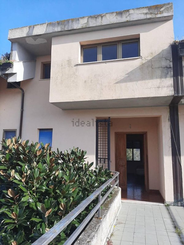 appartamento in vendita a Simeri Crichi in zona Simeri Mare