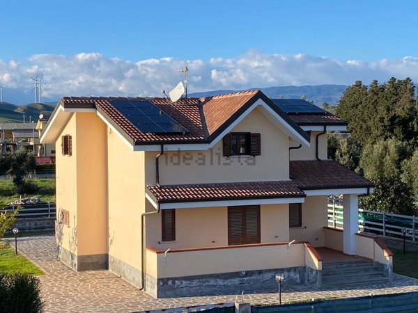 casa indipendente in vendita a Simeri Crichi