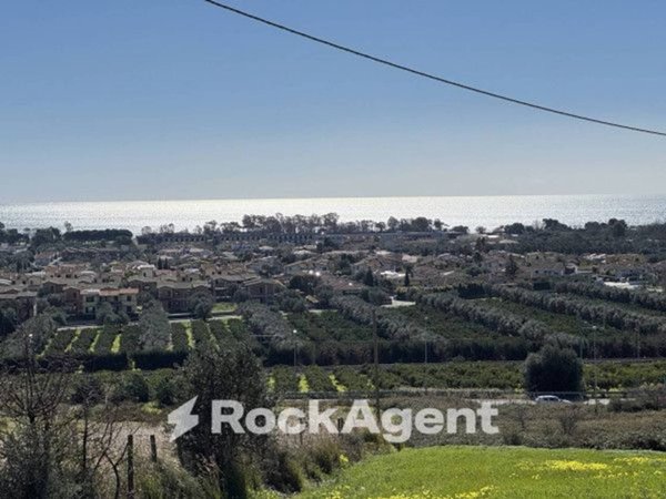 negozio in vendita a Simeri Crichi in zona Simeri