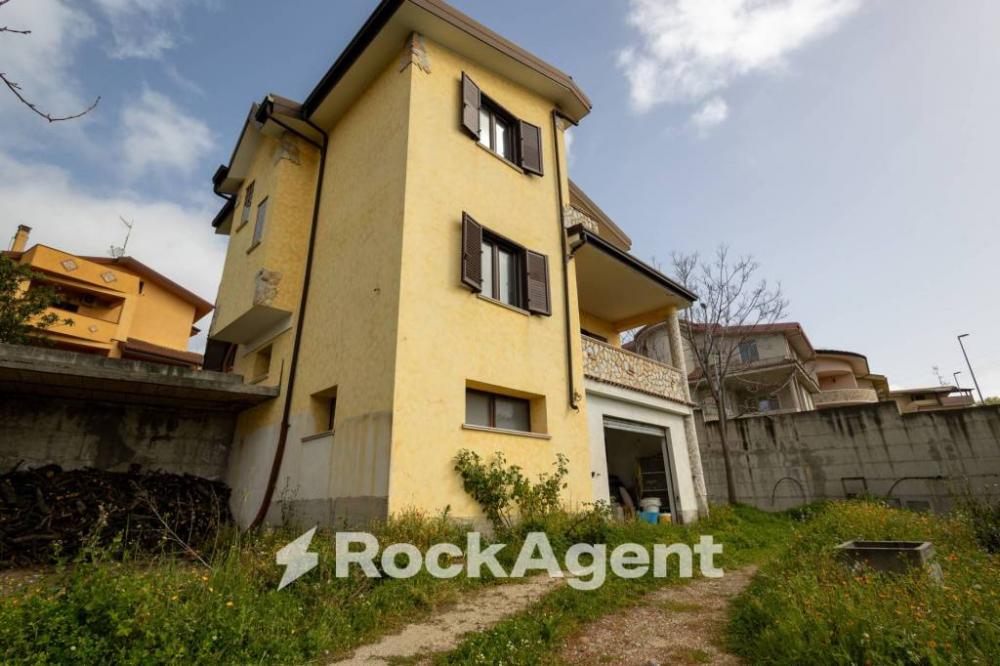 casa indipendente in vendita a Simeri Crichi in zona Simeri