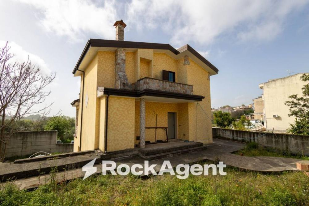 casa indipendente in vendita a Simeri Crichi