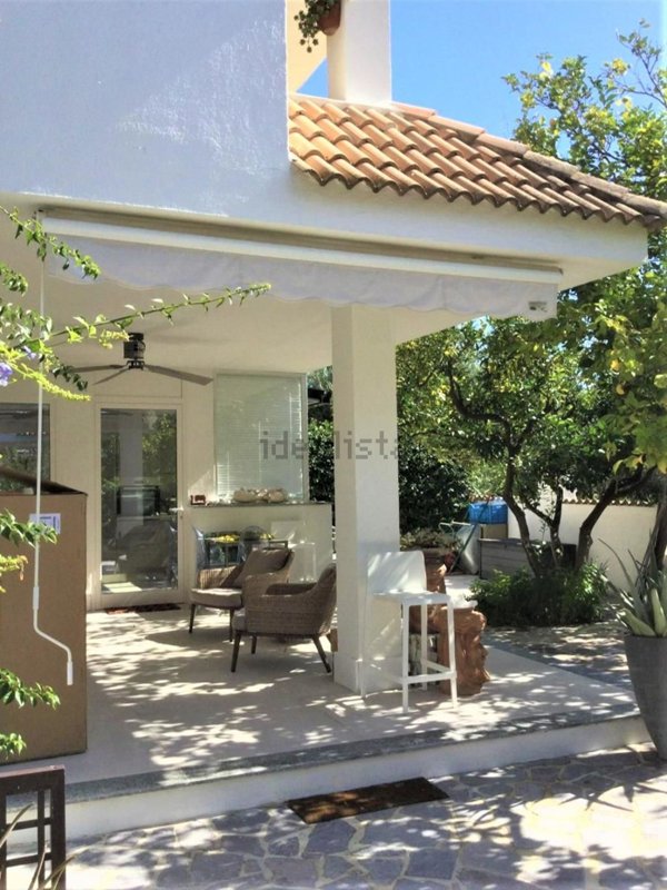 appartamento in vendita a Simeri Crichi in zona Simeri Mare