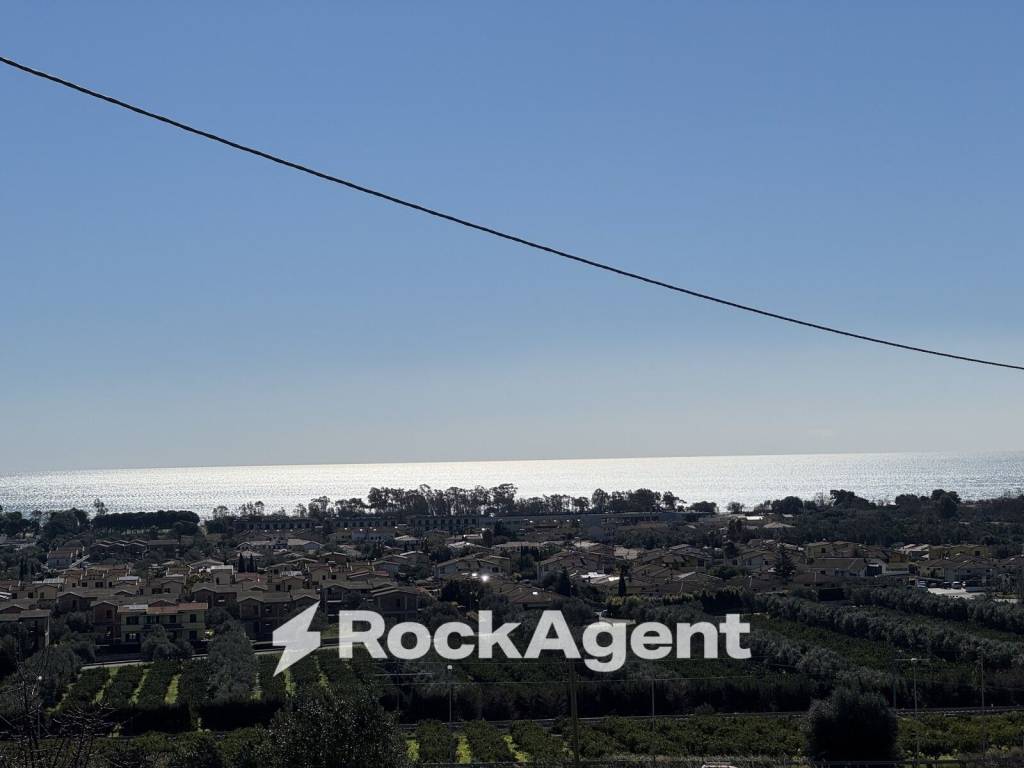 terreno agricolo in vendita a Simeri Crichi in zona Simeri