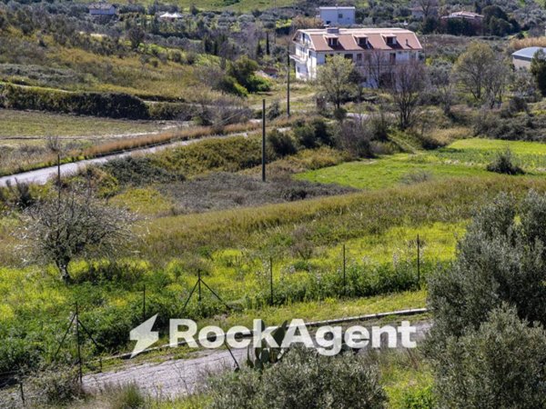 terreno agricolo in vendita a Simeri Crichi