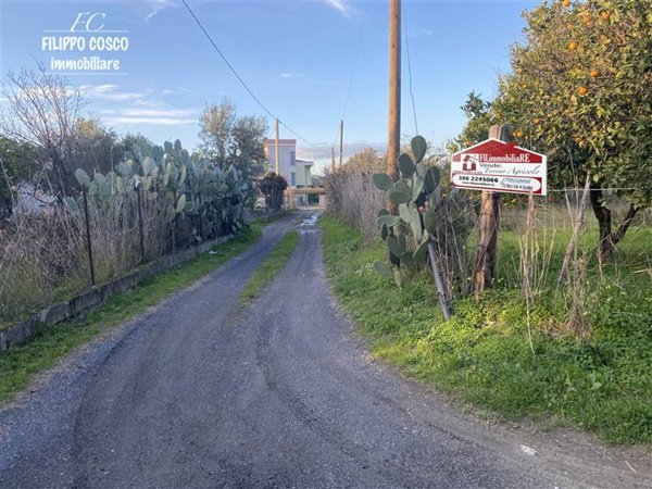 terreno in vendita a Simeri Crichi in zona Porto d'Orra