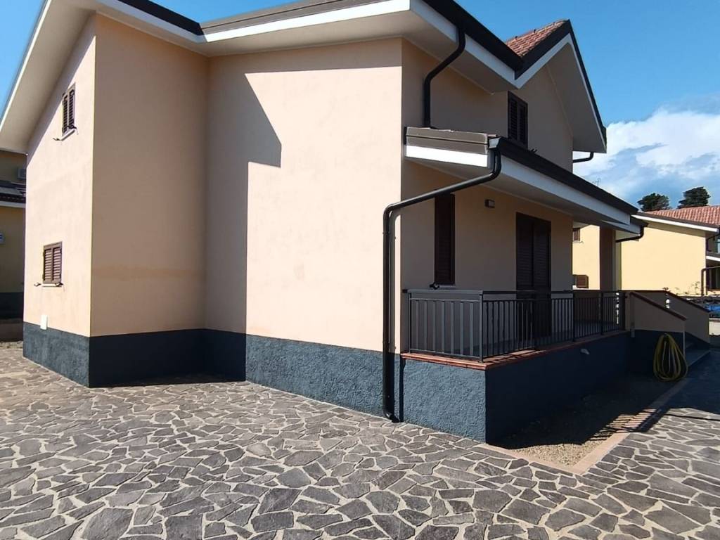 casa indipendente in vendita a Simeri Crichi