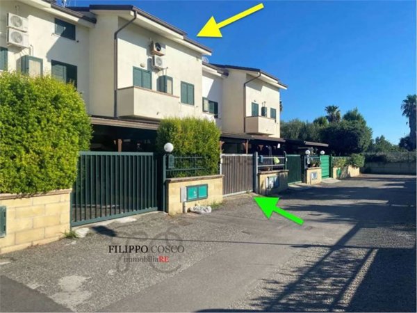 casa indipendente in vendita a Simeri Crichi in zona Simeri Mare