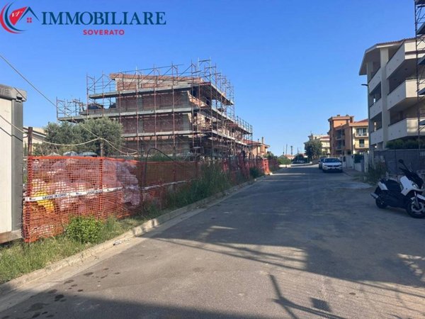 casa indipendente in vendita a Soverato