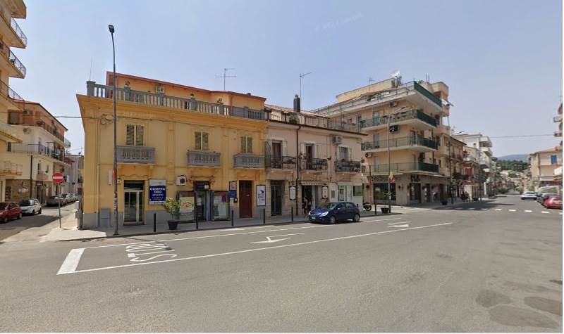 negozio in vendita a Soverato