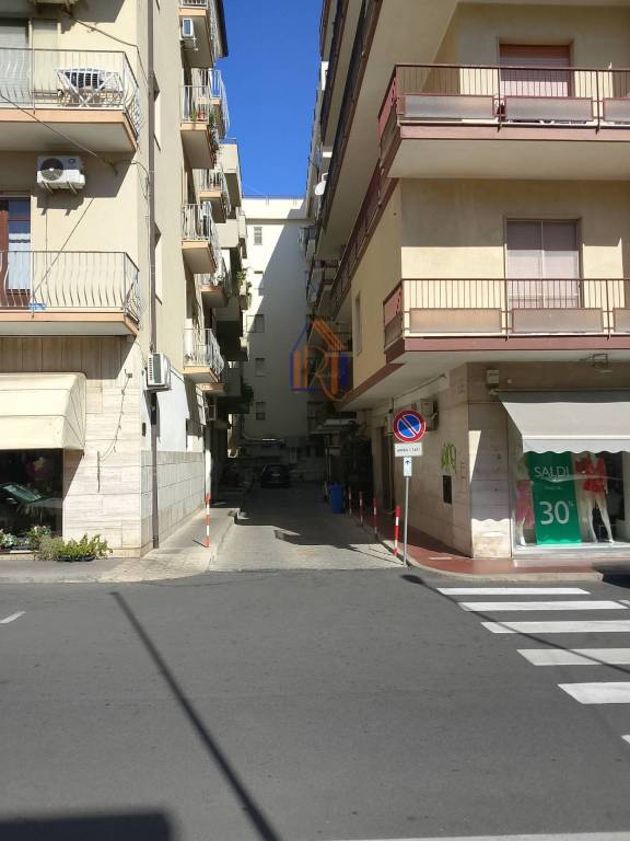 locale commerciale in vendita a Soverato